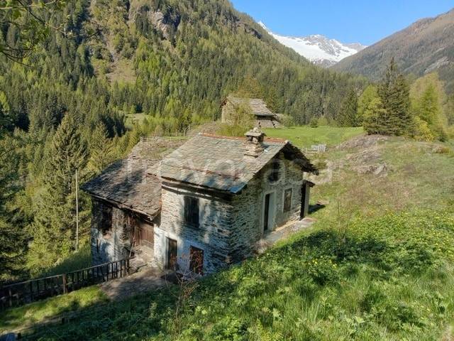 appartamento in vendita a Chiesa in Valmalenco