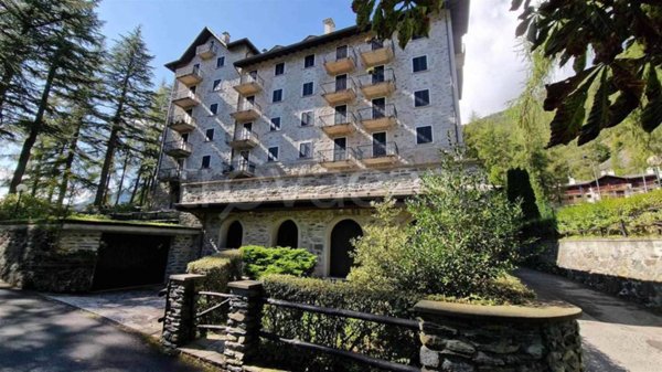 appartamento in vendita a Chiesa in Valmalenco