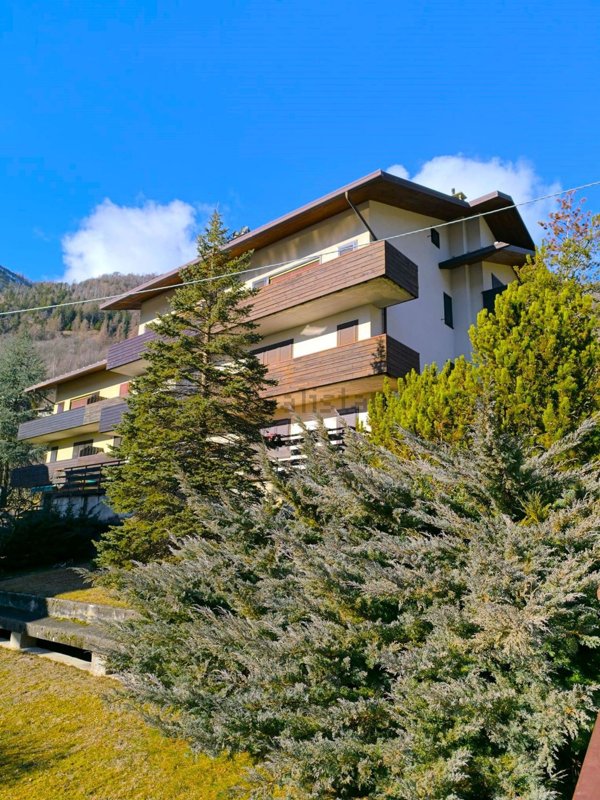 appartamento in vendita a Chiesa in Valmalenco