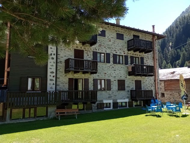 appartamento in vendita a Chiesa in Valmalenco in zona Chiareggio