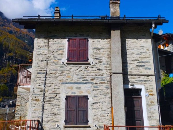 appartamento in vendita a Chiesa in Valmalenco