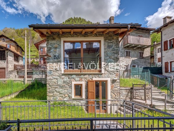 casa indipendente in vendita a Chiesa in Valmalenco