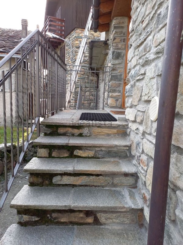 appartamento in vendita a Chiesa in Valmalenco in zona Primolo