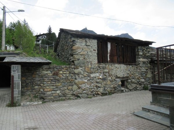 appartamento in vendita a Chiesa in Valmalenco in zona Primolo