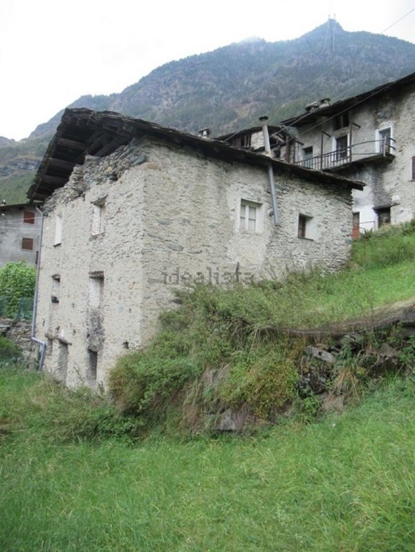casa indipendente in vendita a Chiesa in Valmalenco