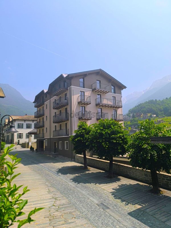 appartamento in vendita a Chiesa in Valmalenco
