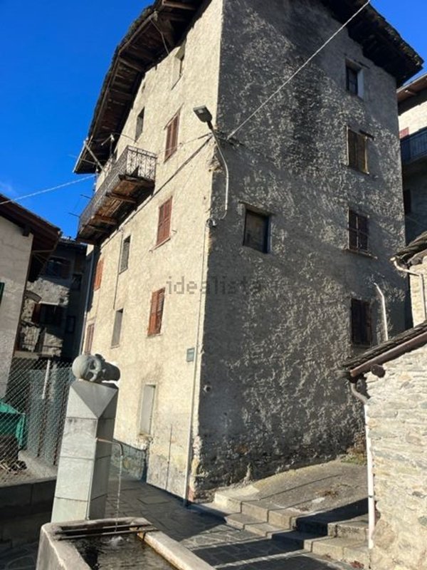 casa indipendente in vendita a Chiesa in Valmalenco
