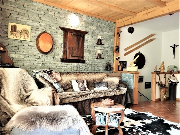 appartamento in vendita a Chiesa in Valmalenco