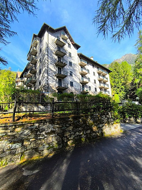 appartamento in vendita a Chiesa in Valmalenco