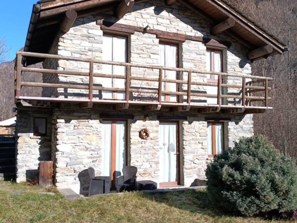 casa indipendente in vendita a Chiesa in Valmalenco