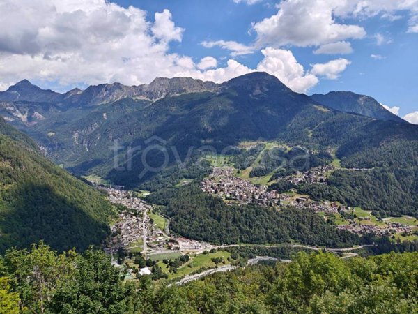 appartamento in vendita a Chiesa in Valmalenco in zona Primolo