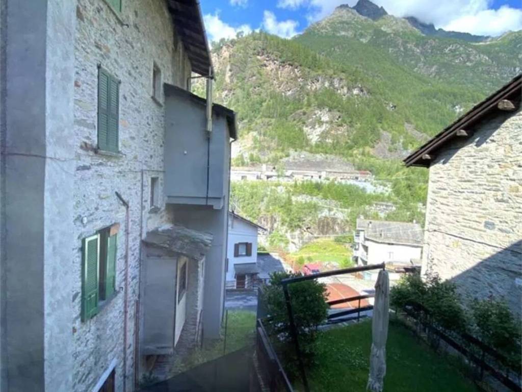 casa indipendente in vendita a Chiesa in Valmalenco