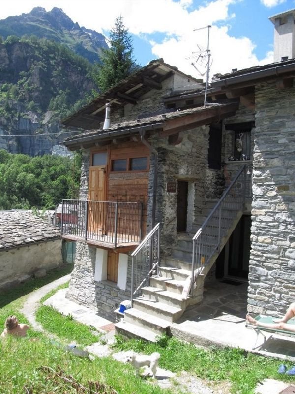 appartamento in vendita a Chiesa in Valmalenco
