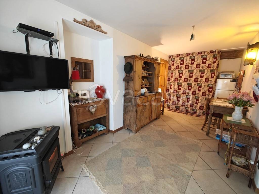 appartamento in vendita a Chiesa in Valmalenco