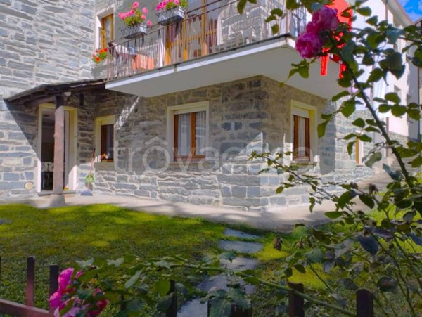 appartamento in vendita a Chiesa in Valmalenco