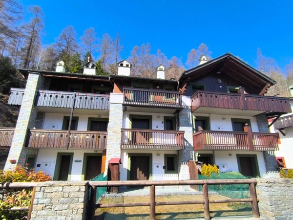 appartamento in vendita a Chiesa in Valmalenco