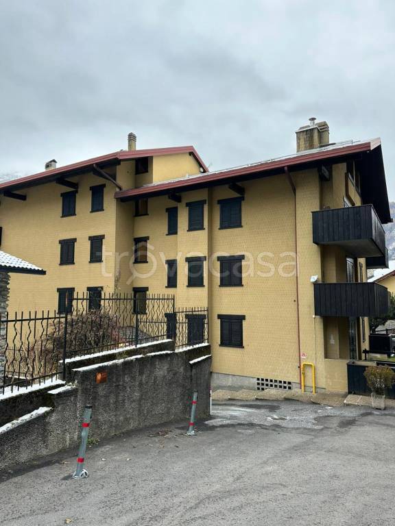 appartamento in vendita a Chiesa in Valmalenco