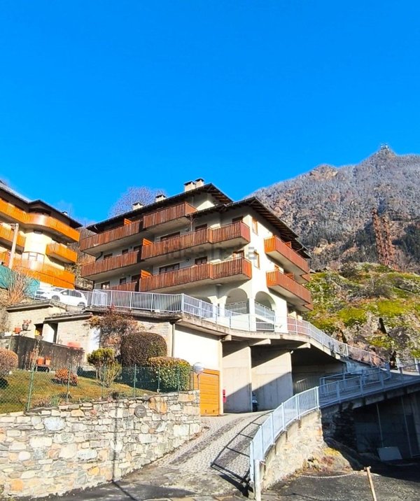 appartamento in vendita a Chiesa in Valmalenco