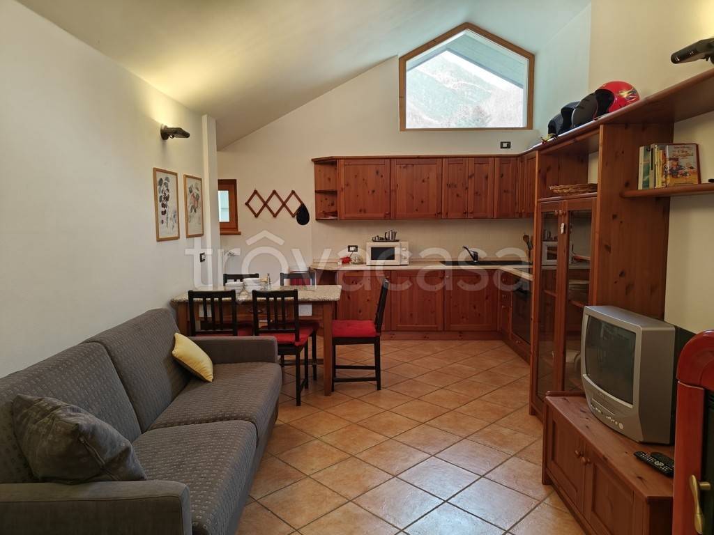 appartamento in vendita a Chiesa in Valmalenco