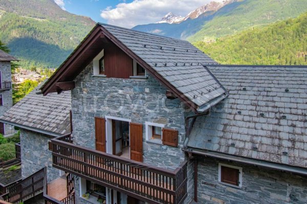 appartamento in vendita a Chiesa in Valmalenco