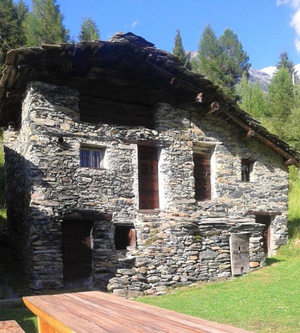 casale in vendita a Chiesa in Valmalenco in zona San Giuseppe