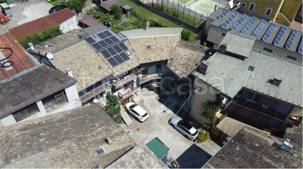casa indipendente in vendita a Chiuro