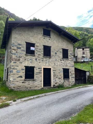 casa indipendente in vendita a Chiuro