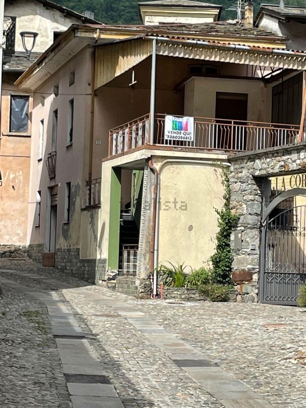 casa indipendente in vendita a Chiuro