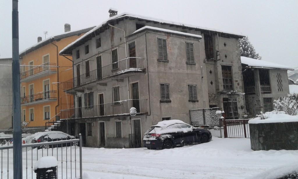 casa indipendente in vendita a Chiuro