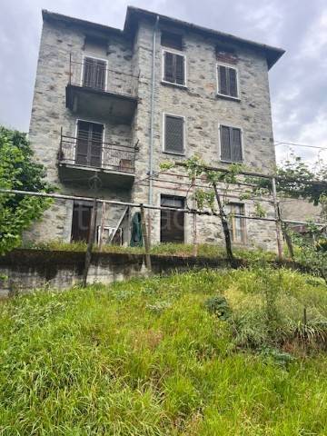 appartamento in vendita a Chiuro in zona Castionetto
