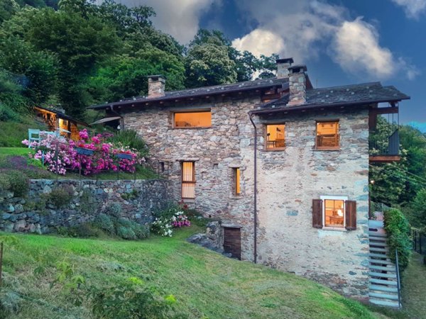 casa indipendente in vendita a Chiuro in zona Castionetto