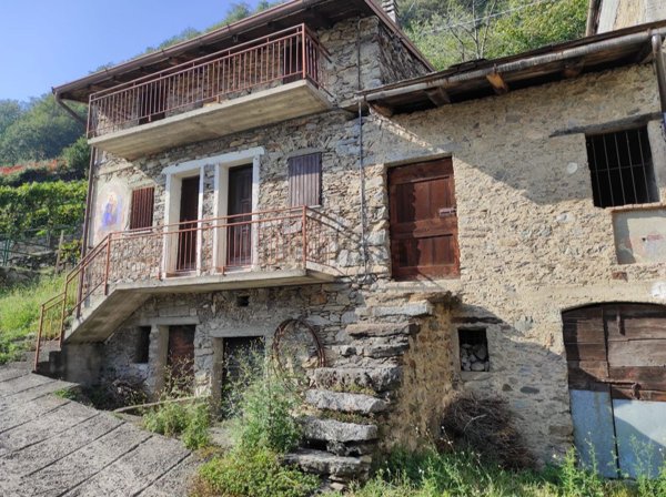 pentavano in vendita a Civo
