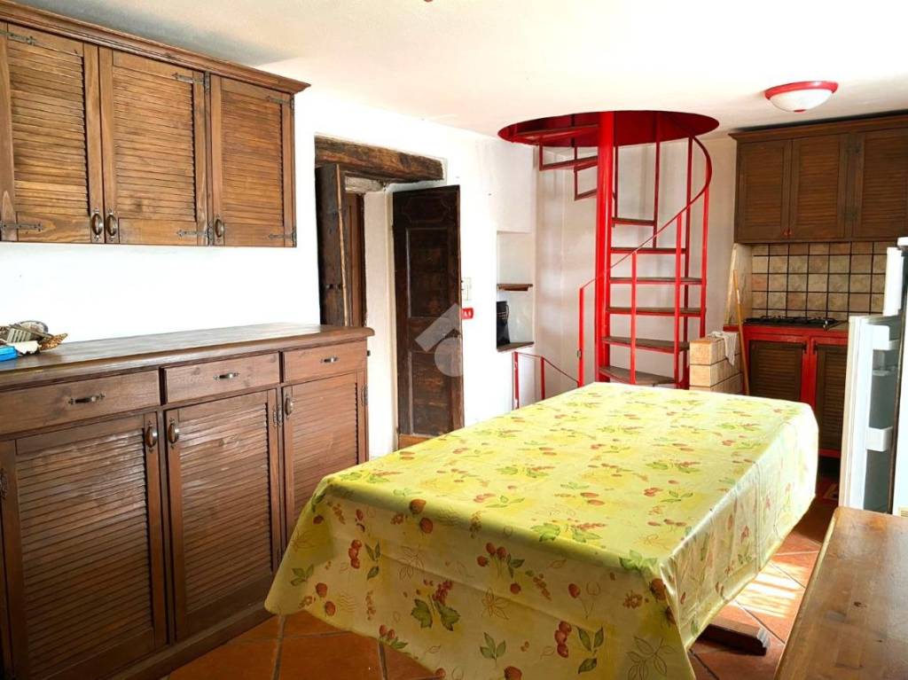 casa indipendente in vendita a Civo in zona Cadelsasso