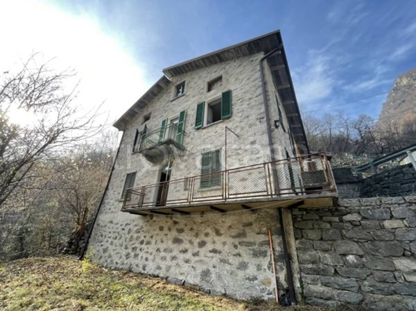 casa indipendente in vendita a Civo