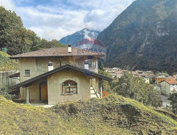 casa indipendente in vendita a Civo in zona Cevo