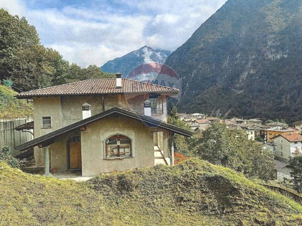 casa indipendente in vendita a Civo in zona Cevo