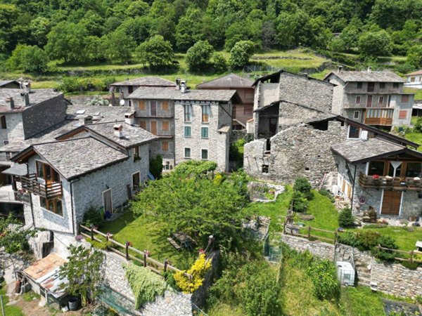 appartamento in vendita a Civo in zona Caspano