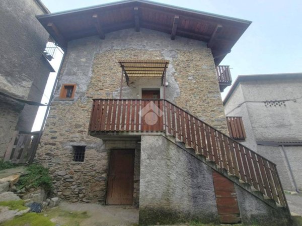 casa indipendente in vendita a Civo in zona Civo Centro