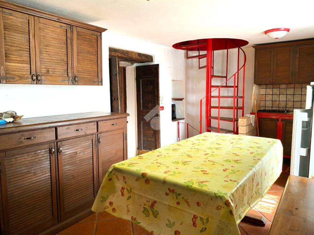 appartamento in vendita a Civo in zona Cadelsasso