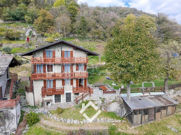 casa indipendente in vendita a Civo