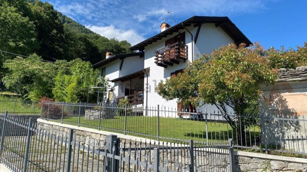 casa indipendente in vendita a Civo