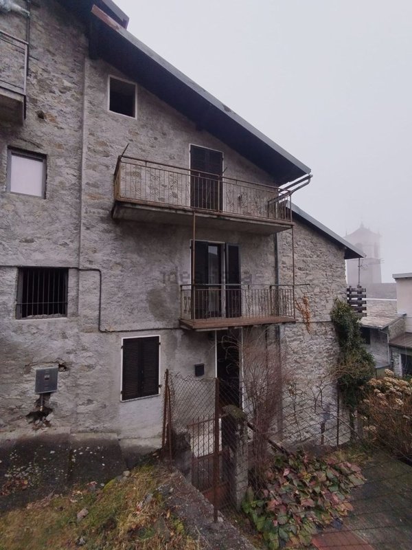 casa indipendente in vendita a Civo in zona Caspano