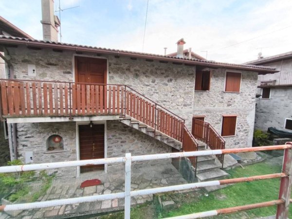 appartamento in vendita a Civo in zona Roncaglia