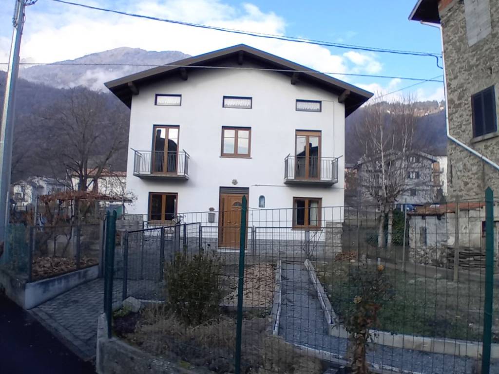 casa indipendente in vendita a Civo