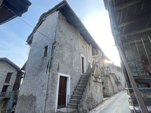 casa indipendente in vendita a Civo in zona Cadelpicco