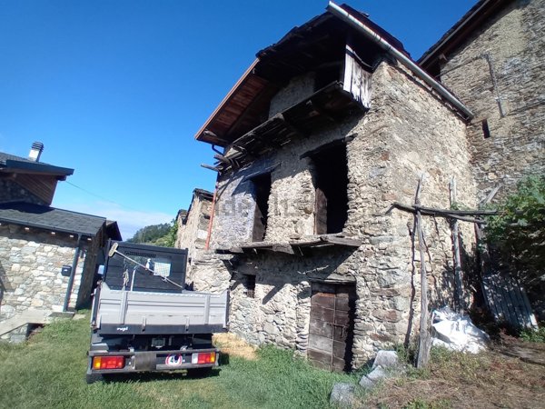 appartamento in vendita a Civo in zona Santa Croce