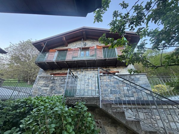 casa indipendente in vendita a Civo