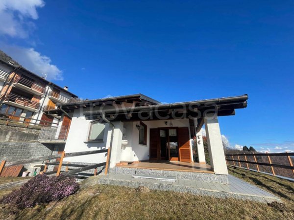 casa indipendente in vendita a Civo in zona Caspano