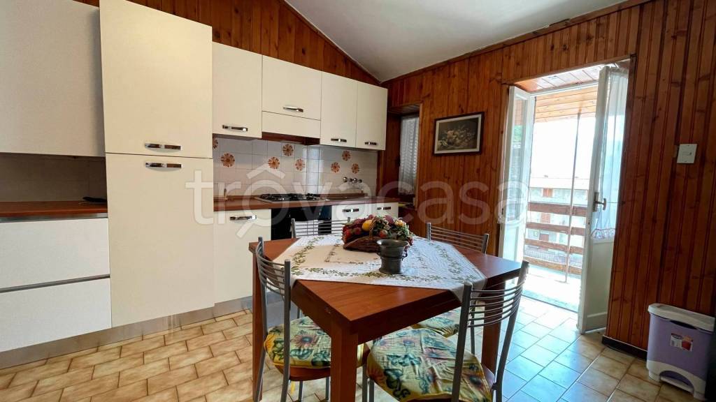 appartamento in vendita a Civo in zona Cevo