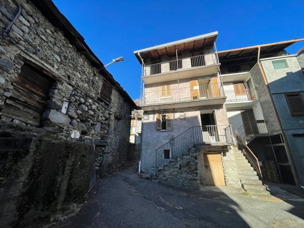 casa indipendente in vendita a Civo in zona Civo Centro